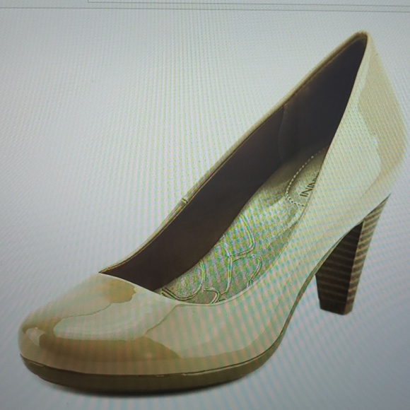 Giani Bernini Nude Heels (BRAND NEW!!!) - Picture 2 of 4